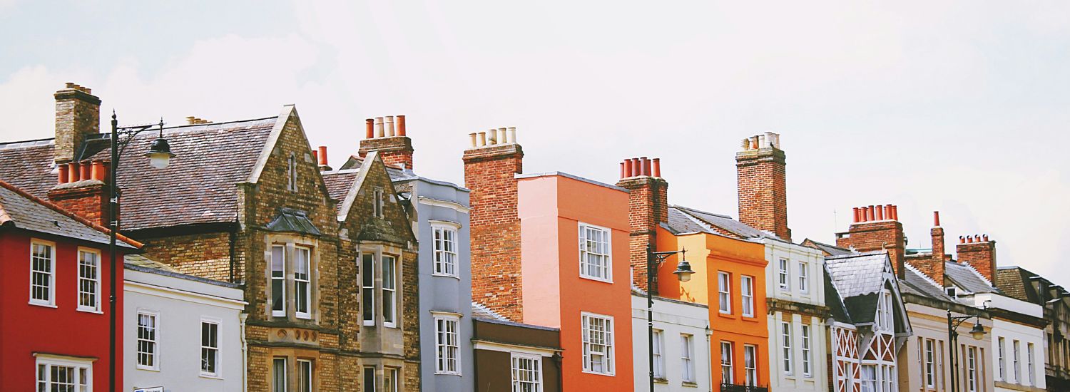 Different houses in a row in a UK city